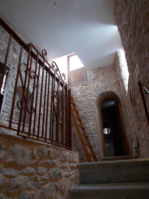 Traditional Guest House Chrisyis Pyrgi  객실 사진
